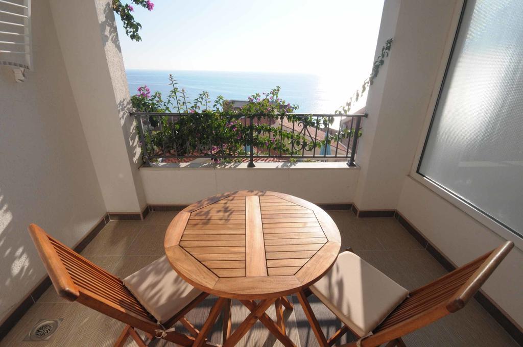 Apartments Leut Sveti Stefan Kültér fotó