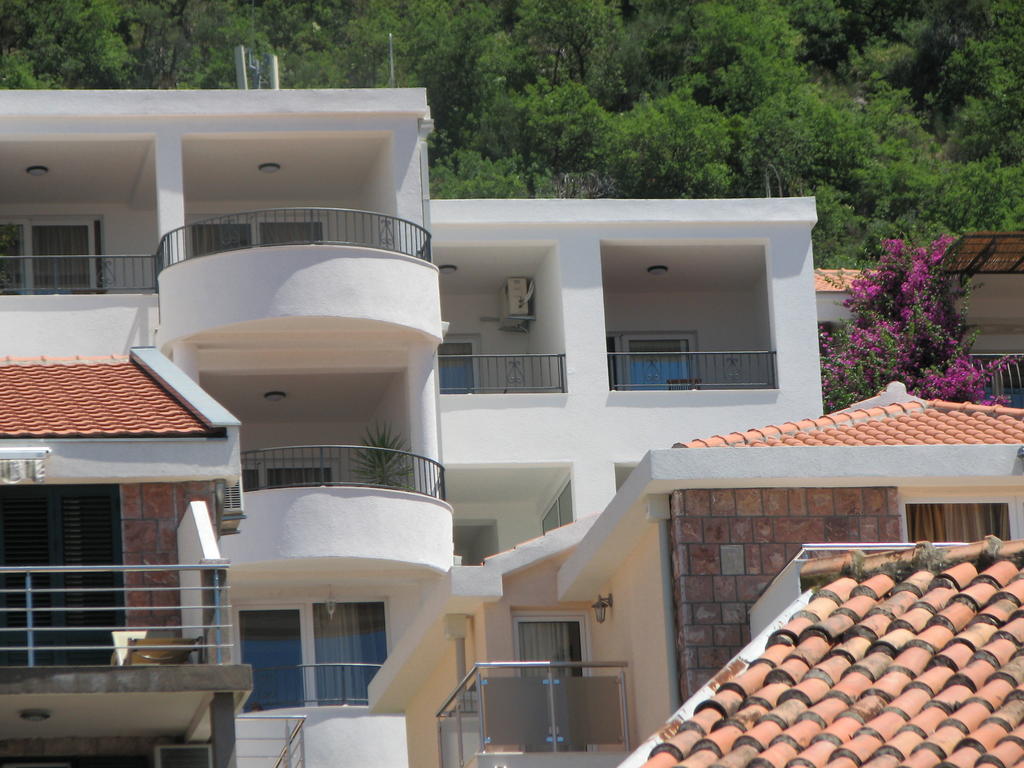Apartments Leut Sveti Stefan Kültér fotó