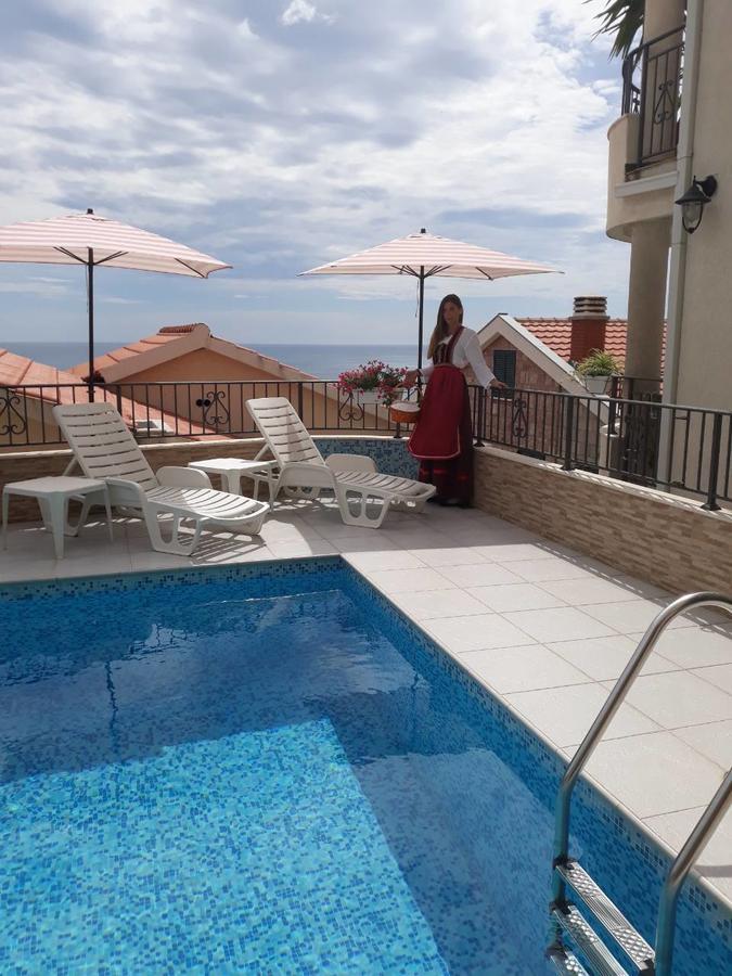 Apartments Leut Sveti Stefan Kültér fotó